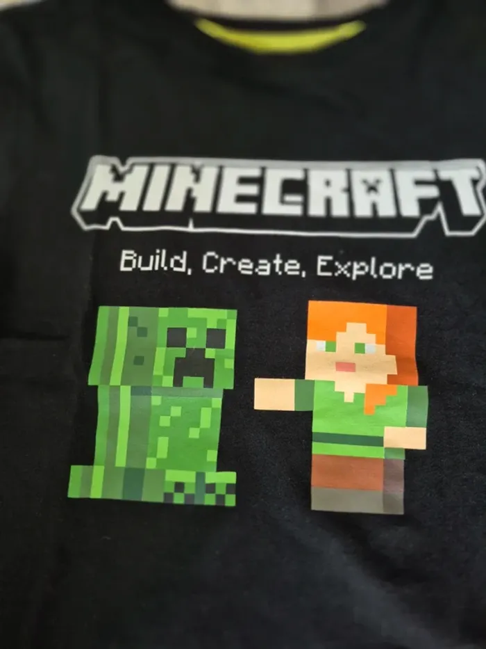 Pyjama minecraft taille 6.7 ans - photo numéro 2