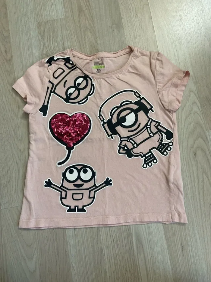 T-Shirt à manches courtes Minions Taille 6 ans
