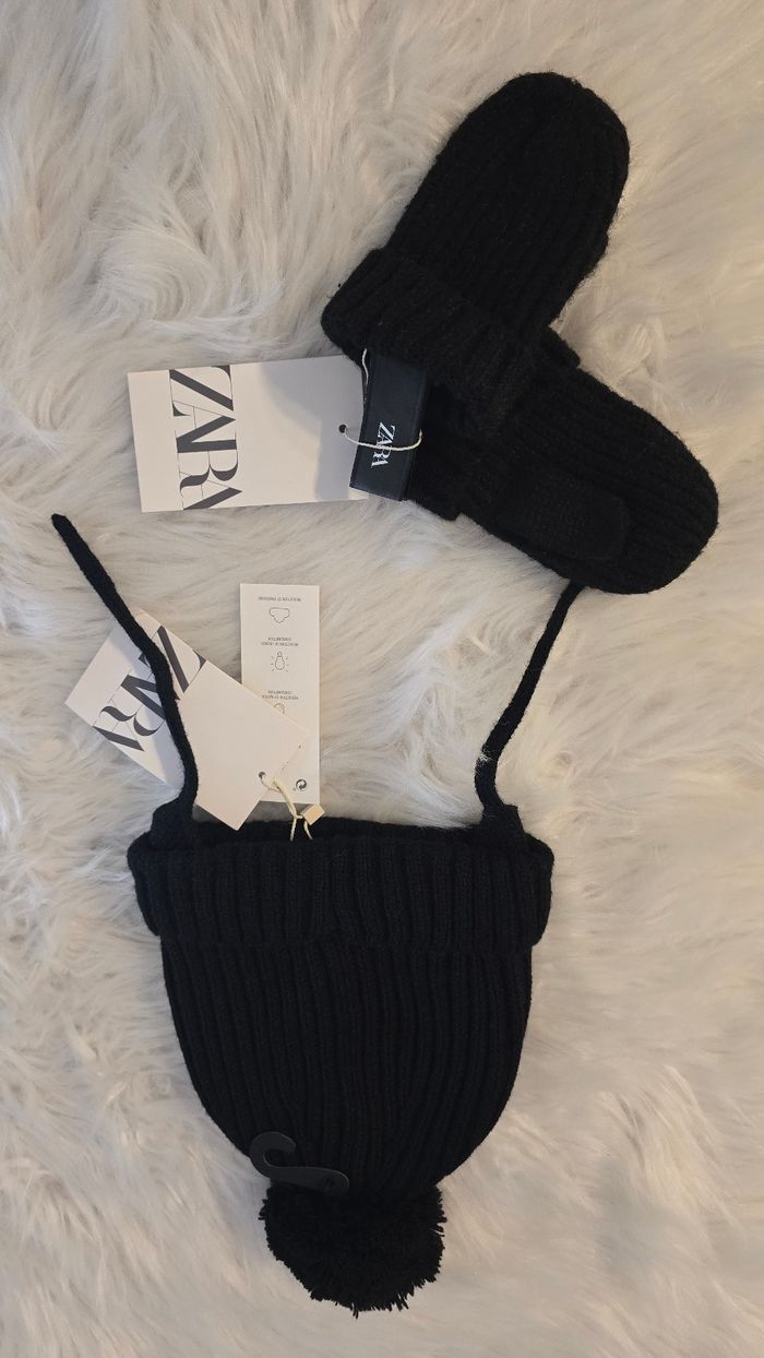 Neufs non portés  bonnet et mouffles unisex 3/5ans - photo numéro 6