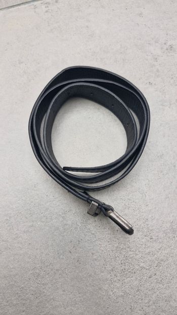 Ceinture synthétique noire pour homme