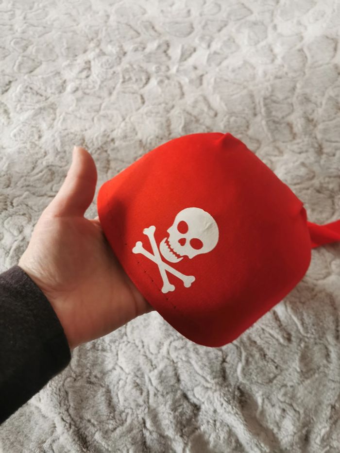 Chapeau rouge Pirate déguisement - photo numéro 2