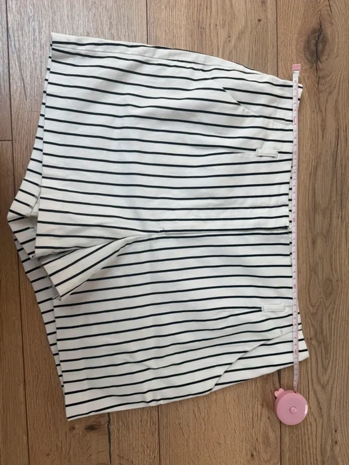 Short blanc à rayures, femme Camaïeu taille 42 - photo numéro 9