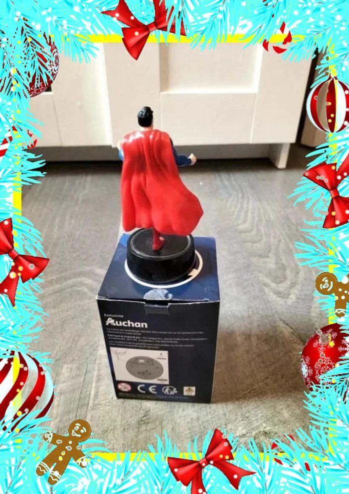 Figurine à LED Superman - photo numéro 2