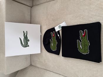 🐊 Ensemble Echarpe et bonnet lacoste
