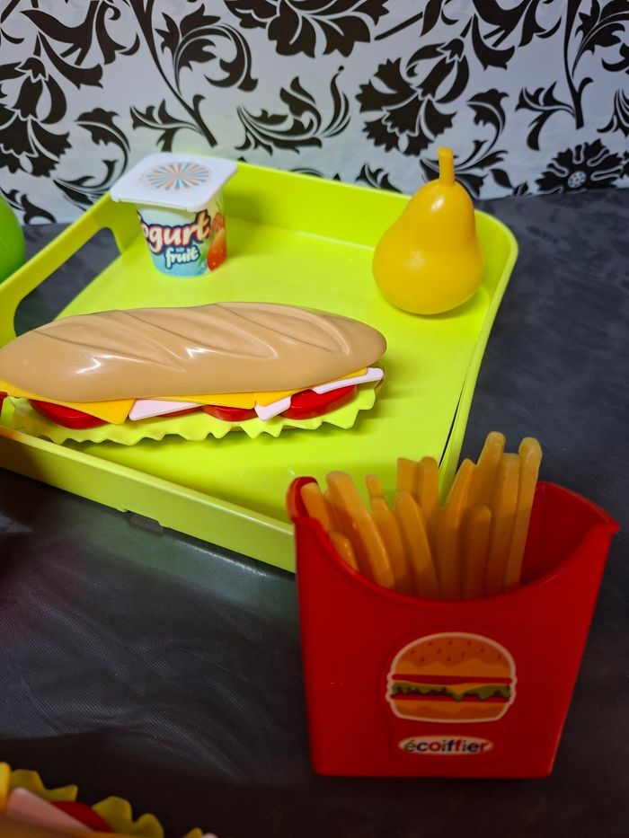 Dinette pour enfant plateau sandwichs - photo numéro 4