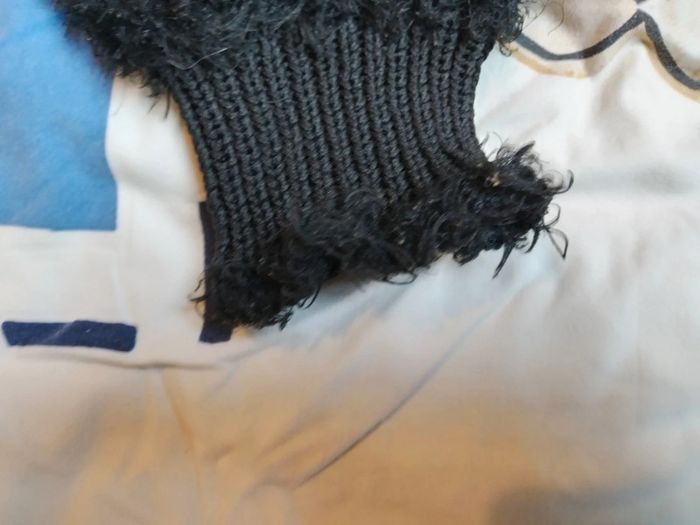 Pull d'hiver avec motif floral doré - photo numéro 4