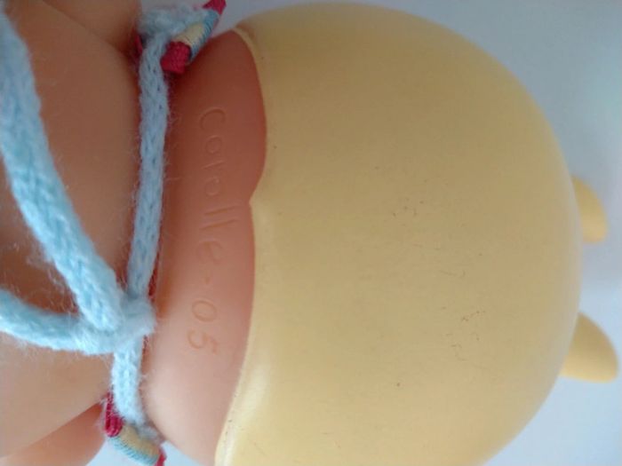 Poupée Corolle beedibies suce son pouce - photo numéro 4