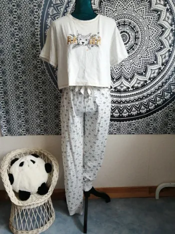 Ensemble de pyjama Tee-shirt et pantalon beige à motifs tête jaguar / cendored / (M-L)
