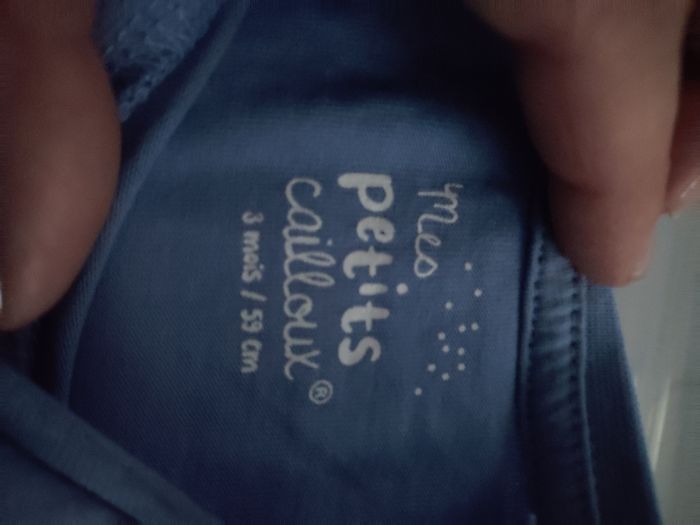 T-shirt manche longue 3 mois - photo numéro 3