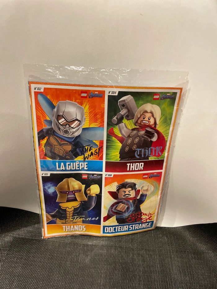 Lego Avengers Marvel magazine + polybag minifigure Iron Spider bras robotiques mini figurine - photo numéro 4