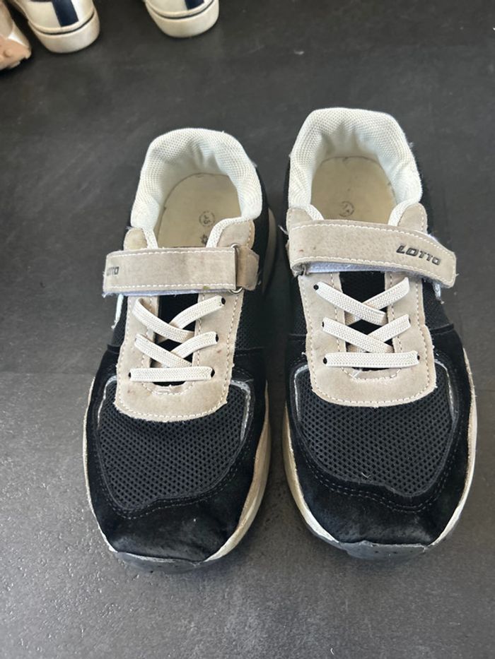 Basket à scratch garçon ou mixte Lotto