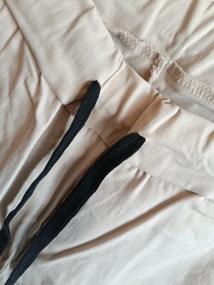 Pantalon magique beige - photo numéro 4