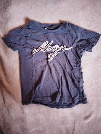 Tee-shirt bleu taille 2 ans