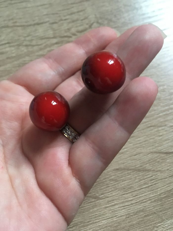 Boucles d’oreilles NEUVES femme en forme de cerises 🍒 couleurs bordeaux et rouge - photo numéro 6