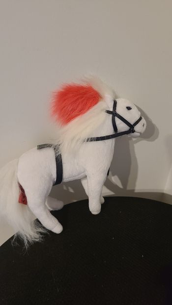 peluche cheval blanc cirque pinder