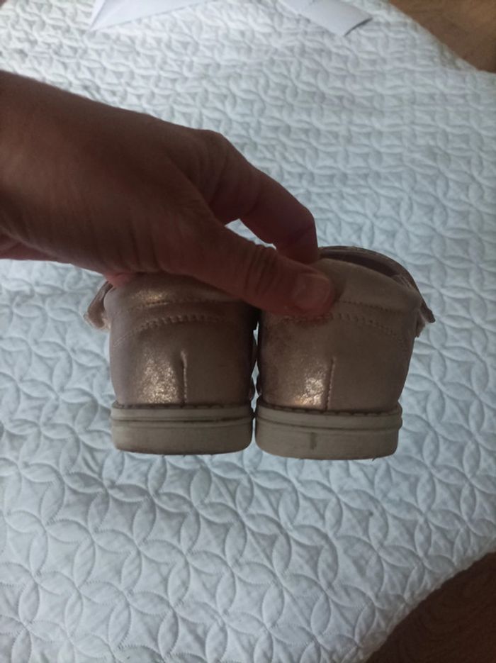 Sandales 25 - photo numéro 3