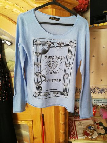 Magnifique pull avec strass