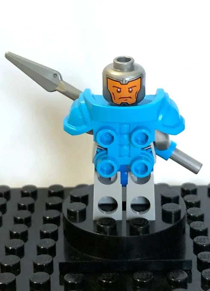 LEGO Nexo knights - Royal Soldier - photo numéro 4