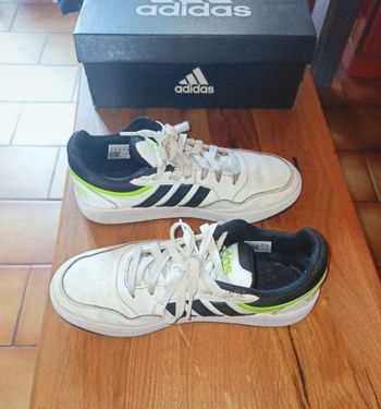 Basket adidas blanche logo adidas vert fluo 37 1/3