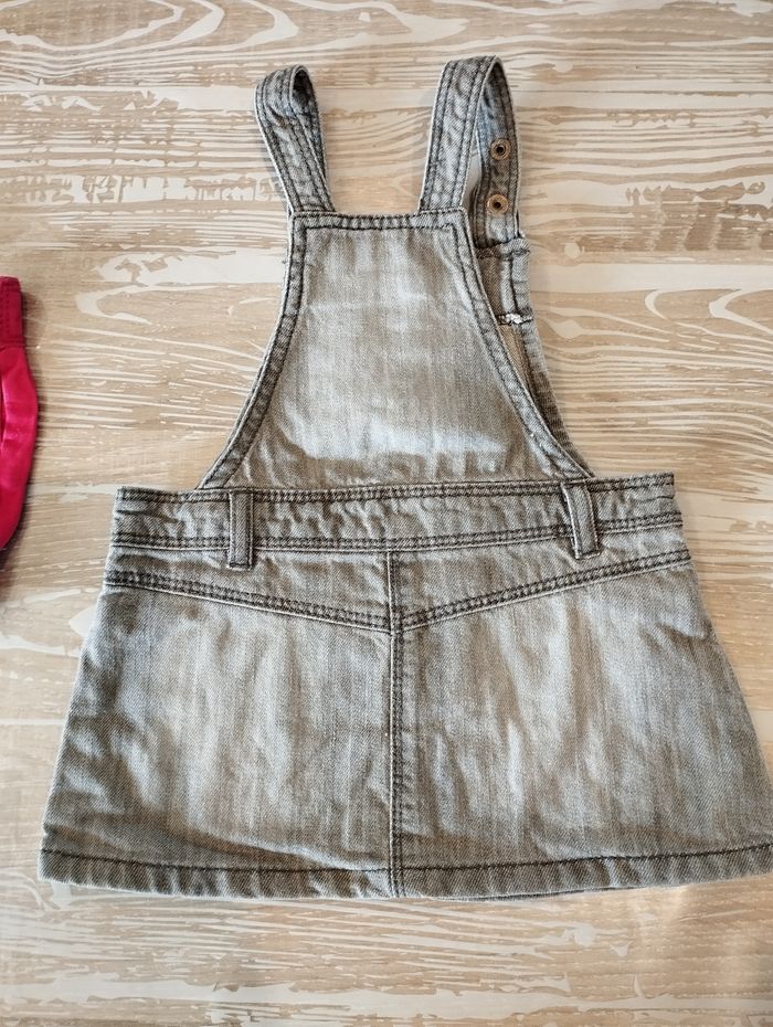 2 Jupes salopettes en jean 6 mois - photo numéro 3