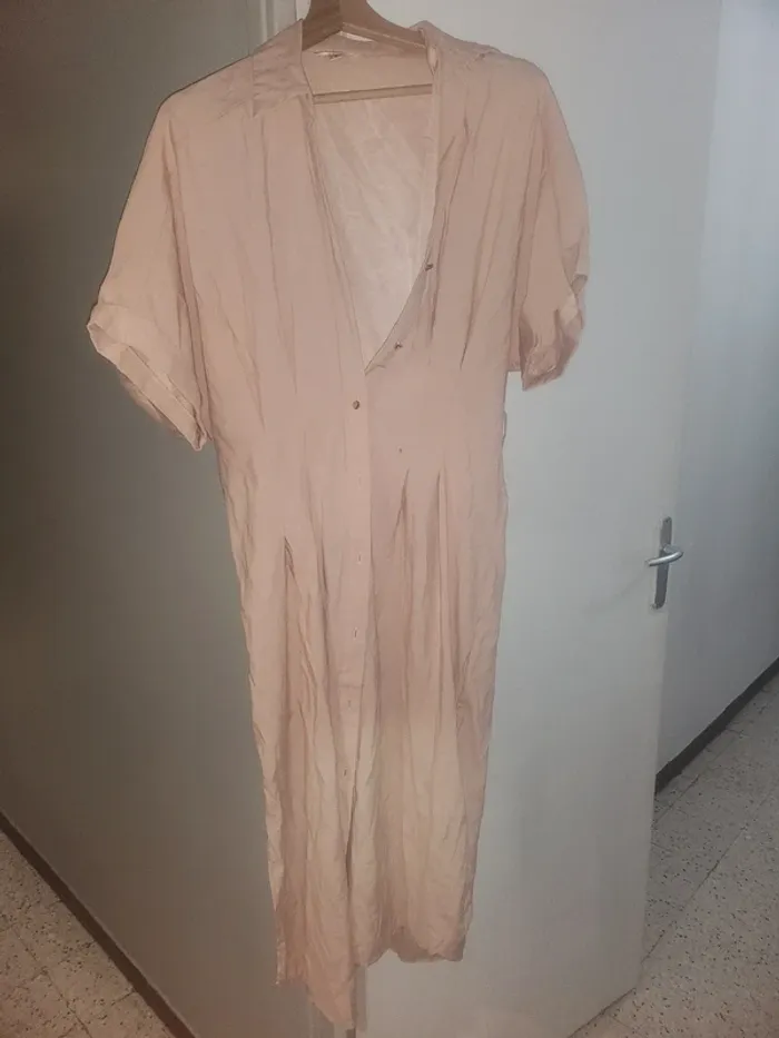 Robe rose