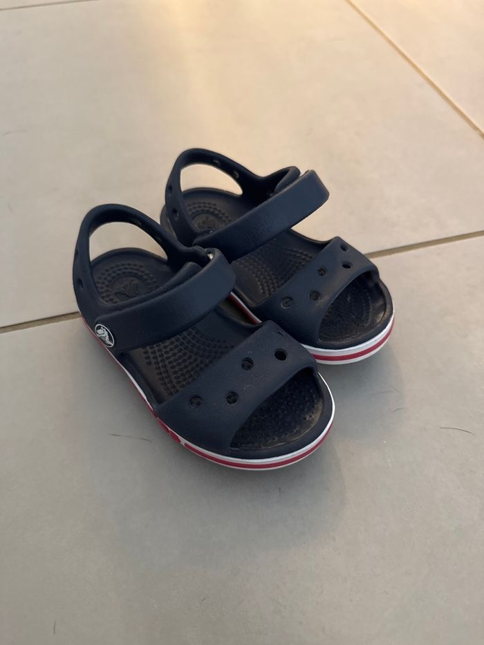 Crocs sandales scratch
