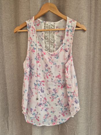 ​Top fleuri romantique avec dentelle – Taille L