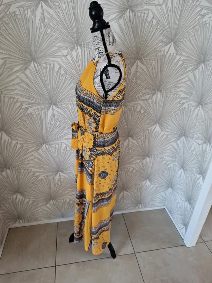 Jolie robe longue Only taille 38 - photo numéro 3