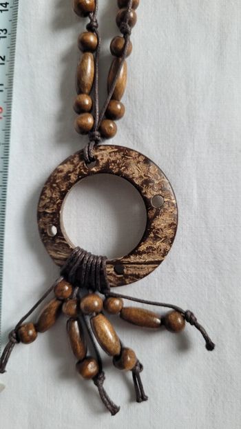 Collier en coco et perles en bois