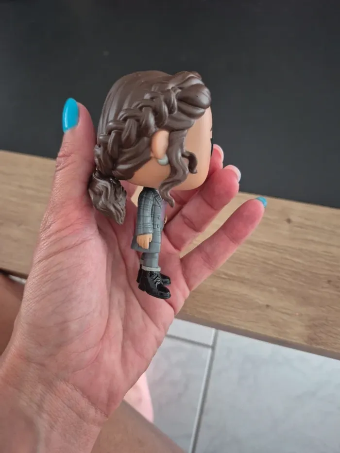 Funko pop MJ spiderman - photo numéro 4