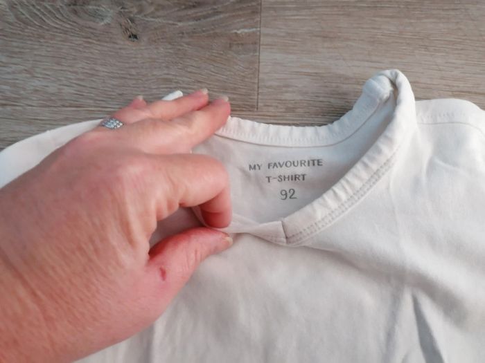 Tee shirt blanc - photo numéro 2