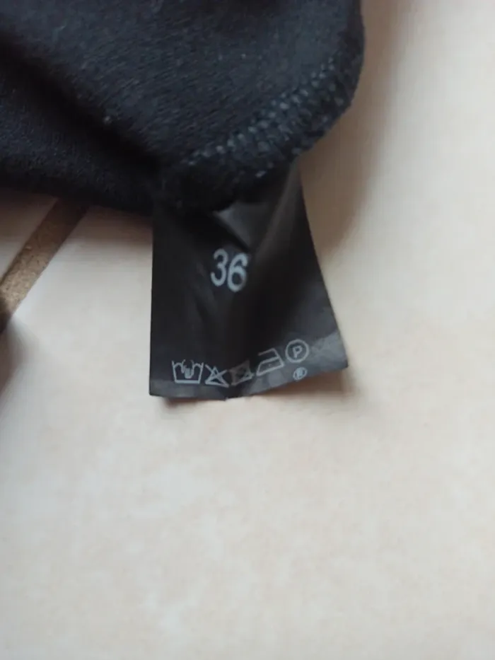 Robe noire One Step taille 36 - photo numéro 6