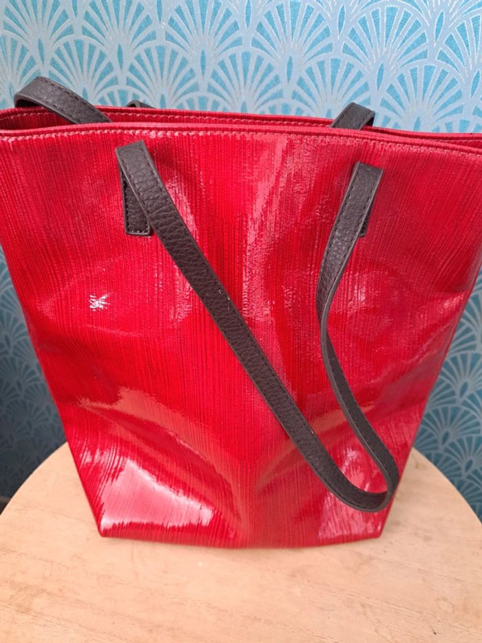 Sac rouge cerise Bata