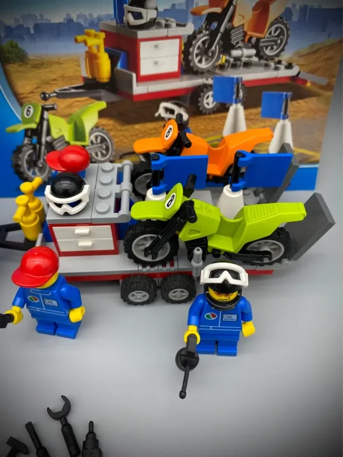 LEGO City 4433 - Dirt Bike Transporter - Complet avec Notice - photo numéro 4