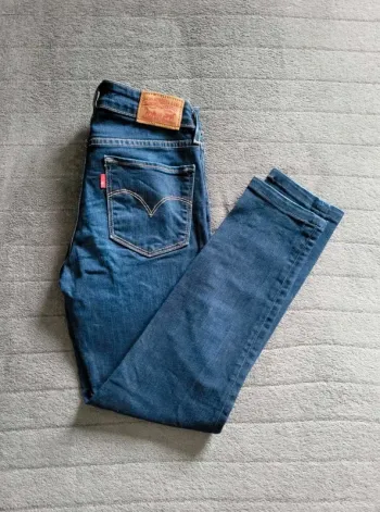Jeans  711  Femme  w25/35 Levi  Strauss  Bleu  Marine