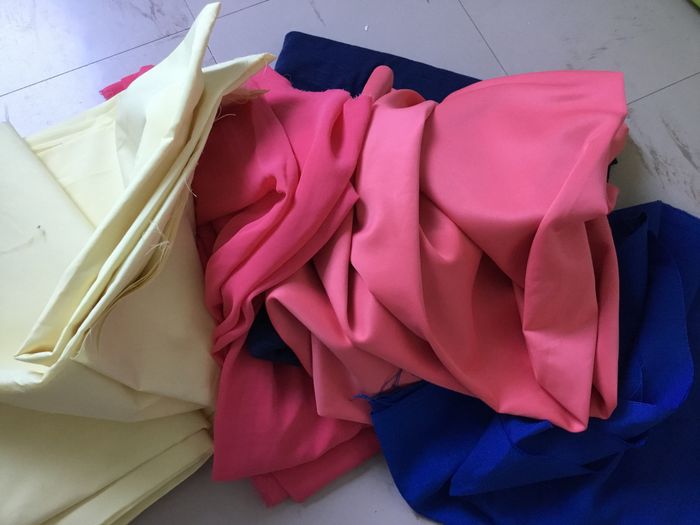 Gros lot tissus divers taille et qualite - photo numéro 2