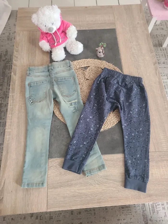 Lot pantalons 24 mois - photo numéro 3