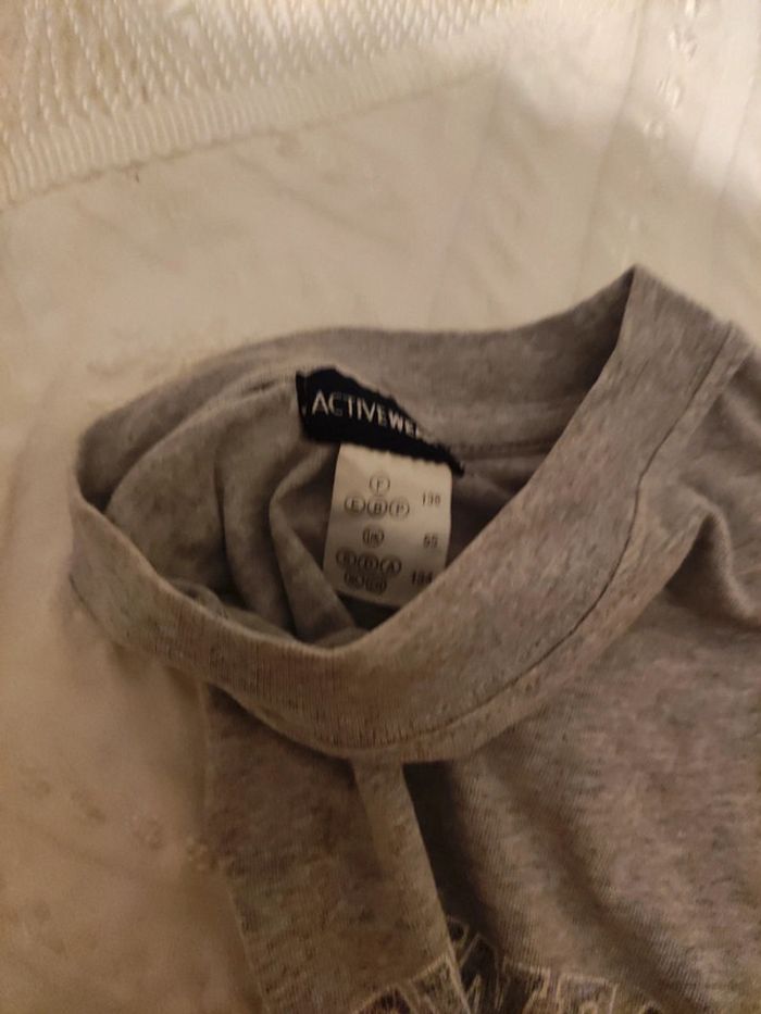 Tee shirt gris 10 ans - photo numéro 2