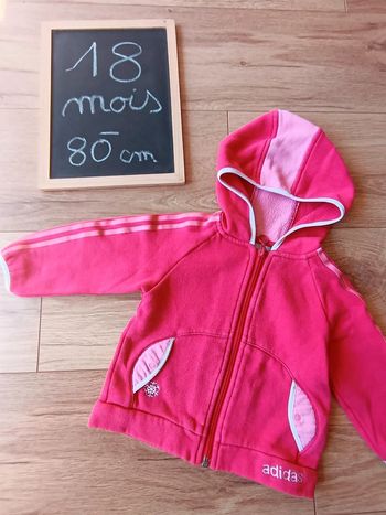 Gilet molletonné rose Adidas.