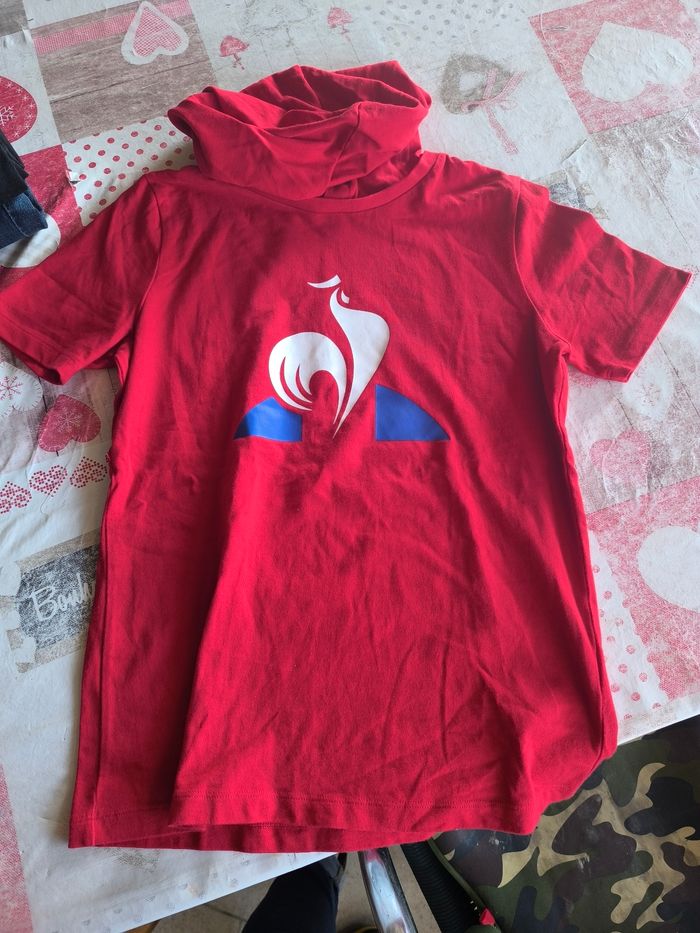Lot 2 jeans et un 1 tee shirt