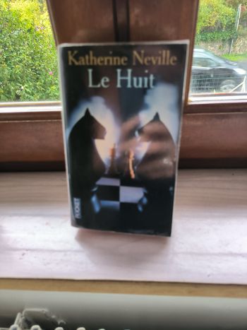 livre Le Huit - Neville Katherine en tres bon etat ref EC