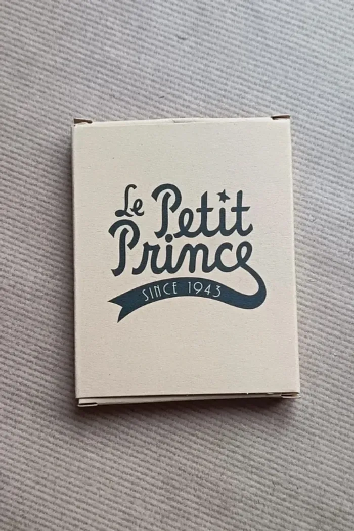 boite crayons de couleur Le Petit Prince NEUF - photo numéro 4