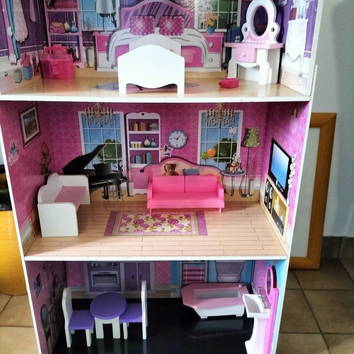 A vendre maison de poupée barbie - photo numéro 2