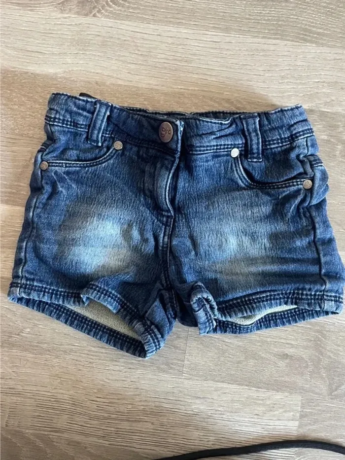 Short jean