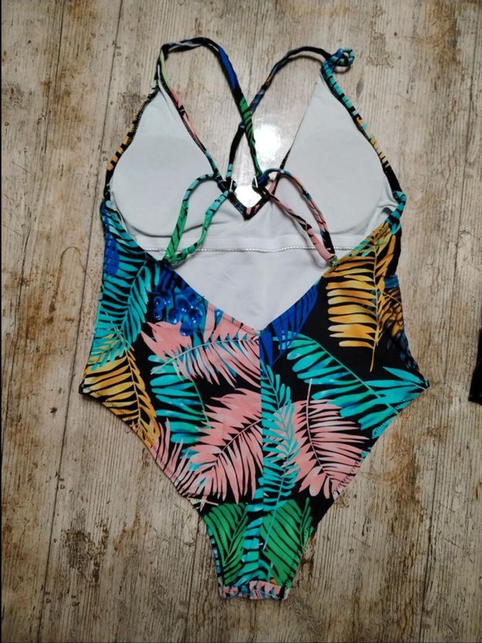 Joli maillot de bain tropical taille M 38 - photo numéro 2