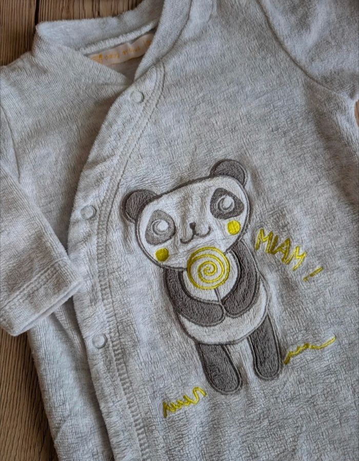 Pyjama 3 mois - photo numéro 2