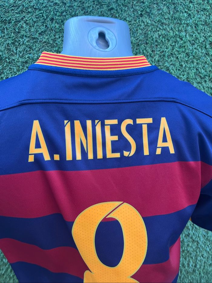 Maillot iniesta Barcelone - photo numéro 4
