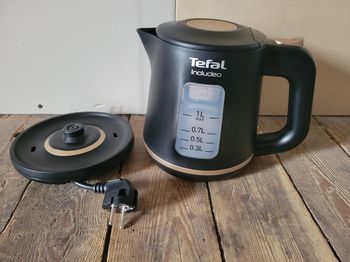 Bouilloire tefal incluedo