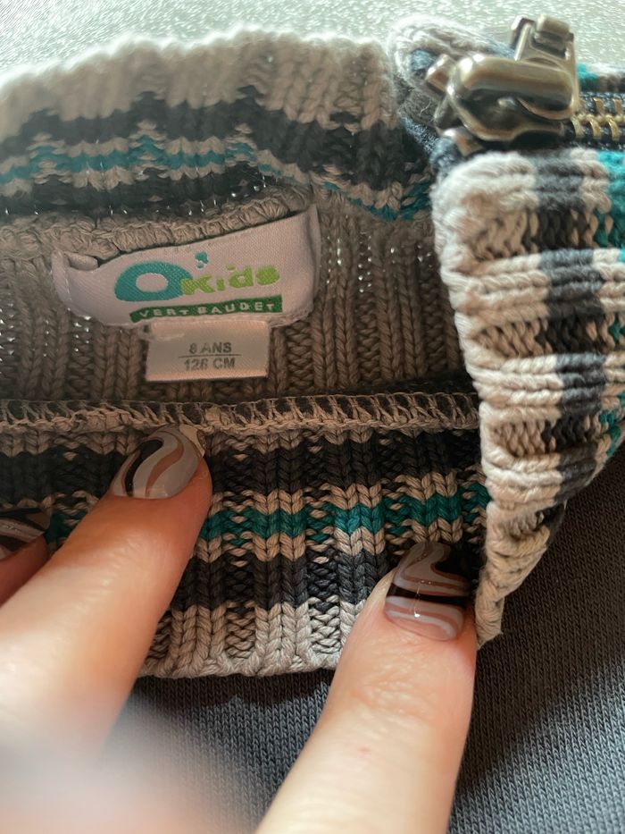 Lot 9 hauts 8 ans - photo numéro 4