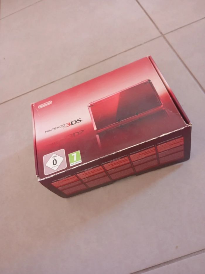 Boîte Nintendo 3DS métallique red - photo numéro 2